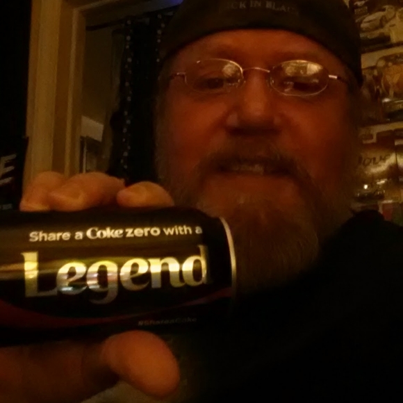 Meet your Posher, Hooter - Picture 5 of 16